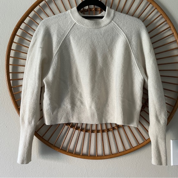 Babaton Sweaters - The Group by Babaton cashmere cropped sweater Sz S